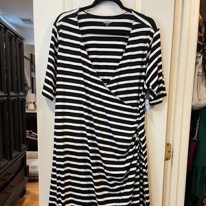 Black and white Maternity dress